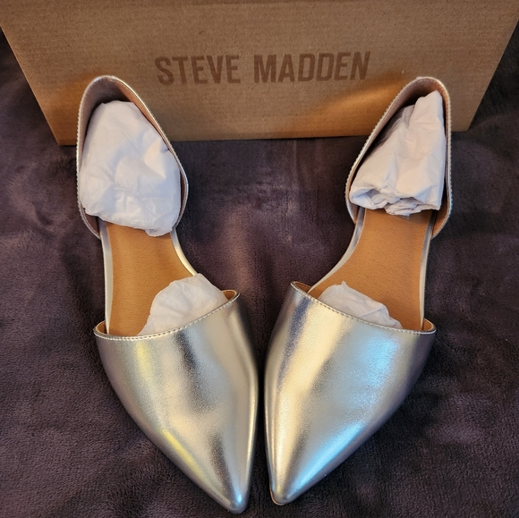Steve Madden Shoes - Steve Madden NIB Khai Silver D'Orsay Flats, 9.5M